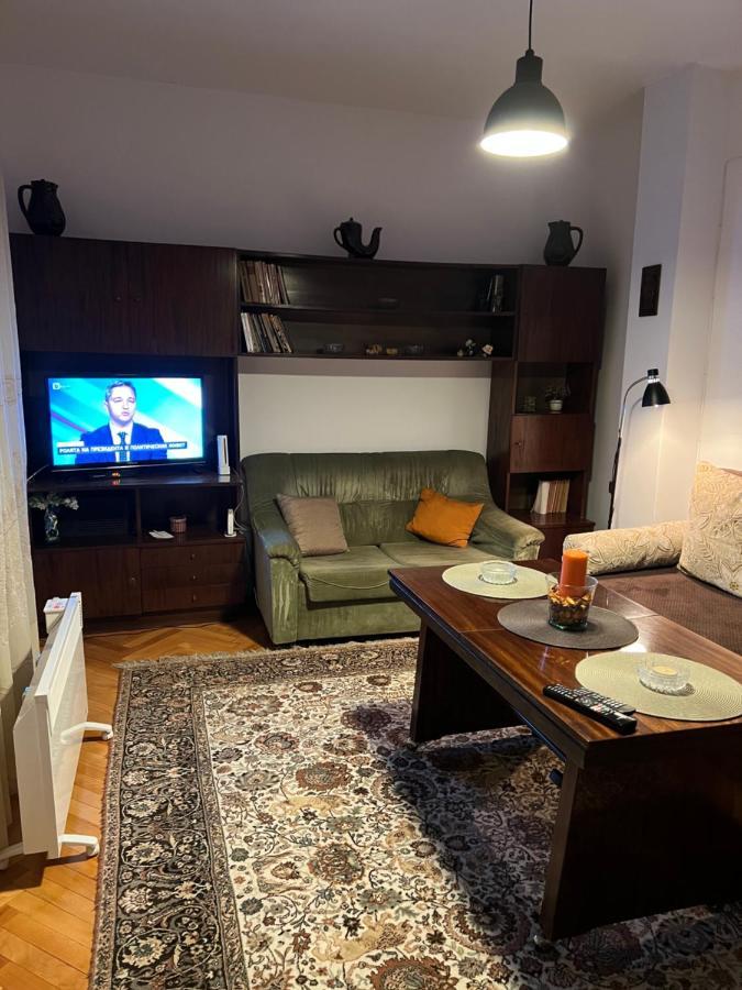 Practico, Comodo Y Centrico. Gabrovo Buitenkant foto