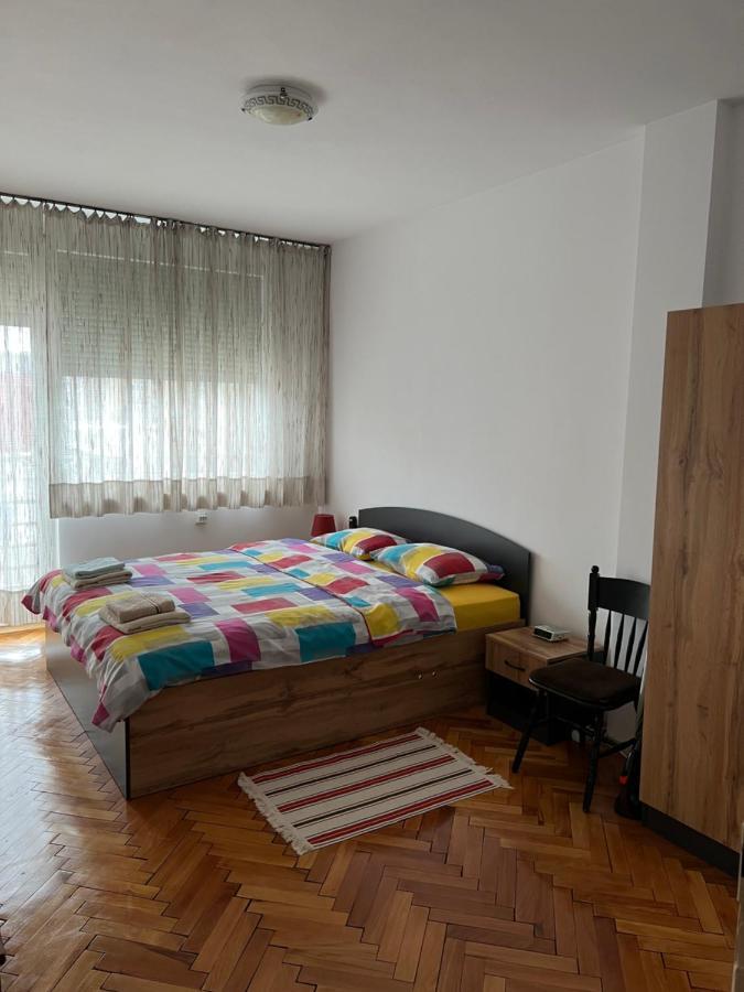 Practico, Comodo Y Centrico. Gabrovo Buitenkant foto
