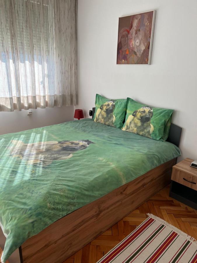 Practico, Comodo Y Centrico. Gabrovo Buitenkant foto
